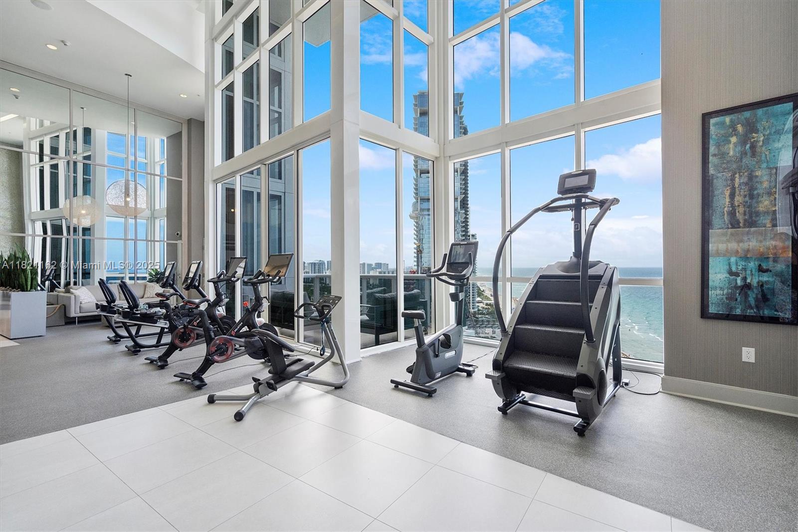 TRUMP ROYALE CONDO - Residential