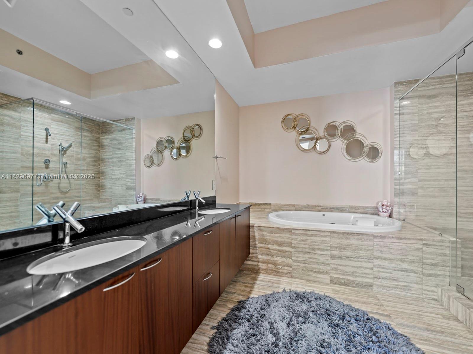 TDR TOWER II CONDO - Residential