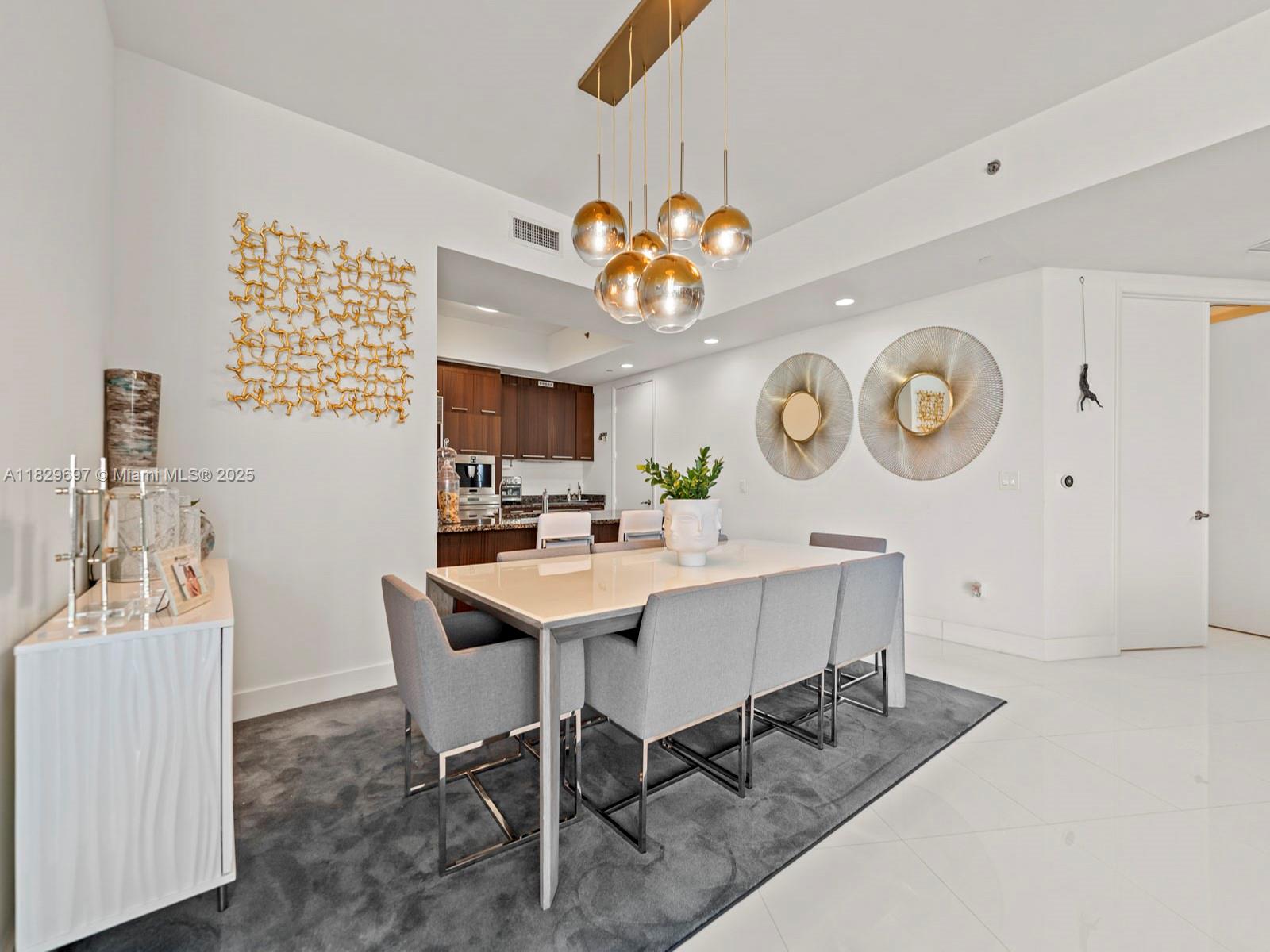 TDR TOWER II CONDO - Residential