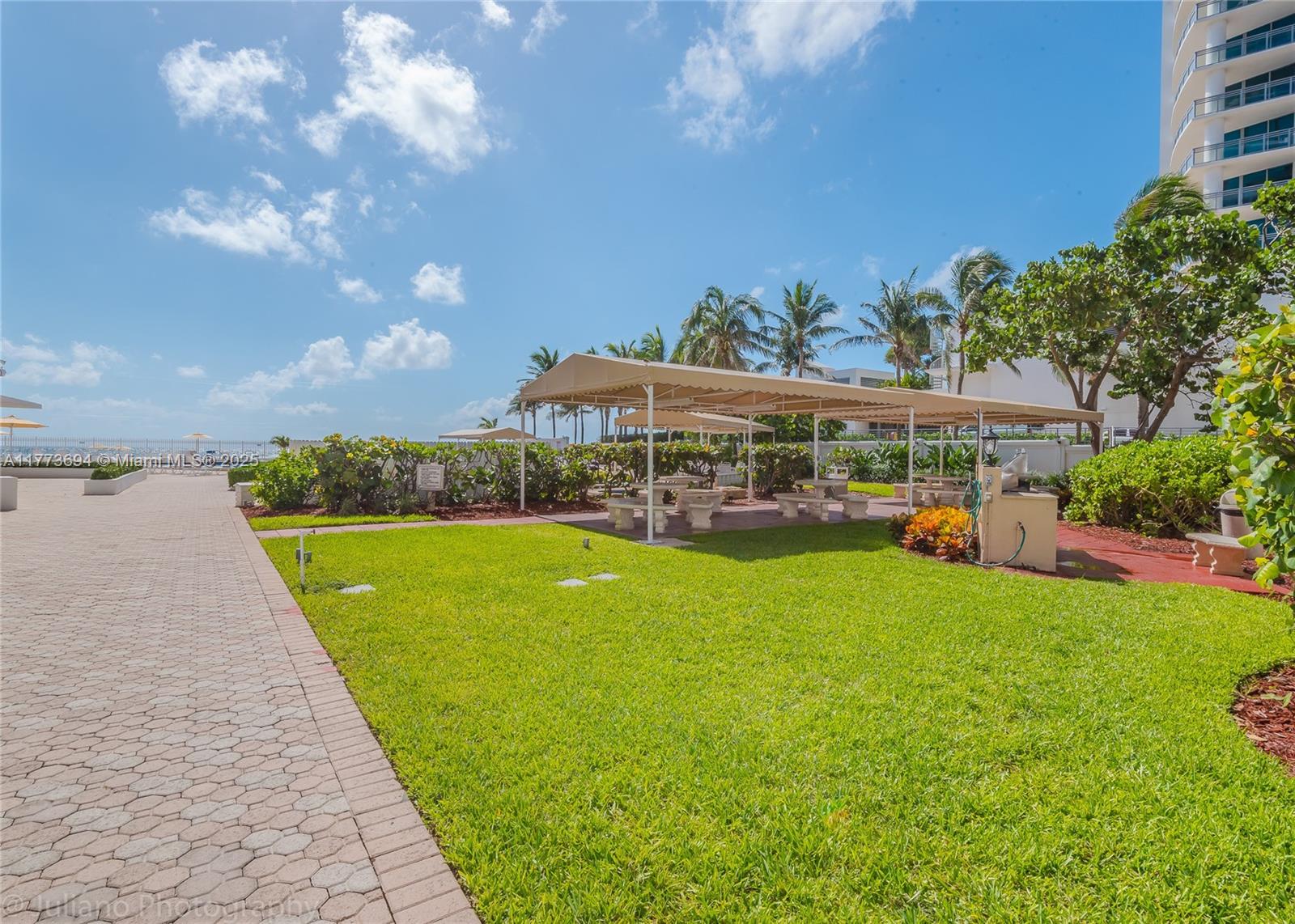 ALEXANDER TOWERS CONDO - Residential Lease