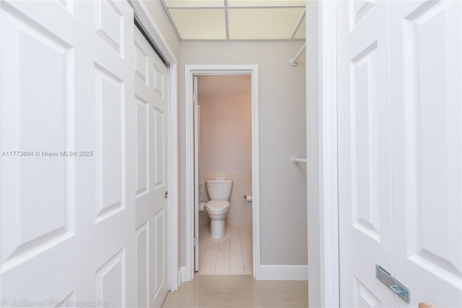 ALEXANDER TOWERS CONDO - Residential Lease