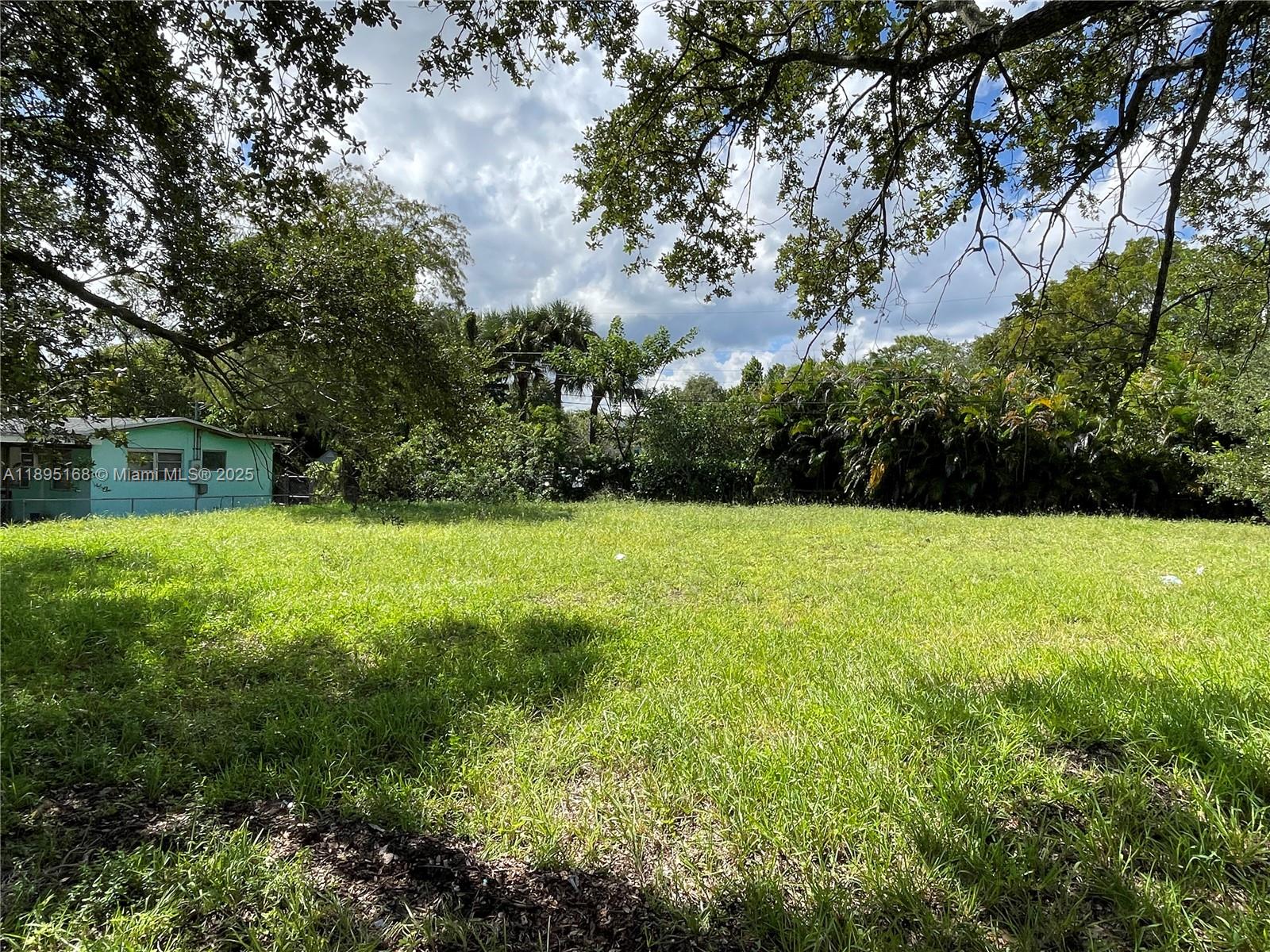 LINCOLN PARK THIRD ADD - Land