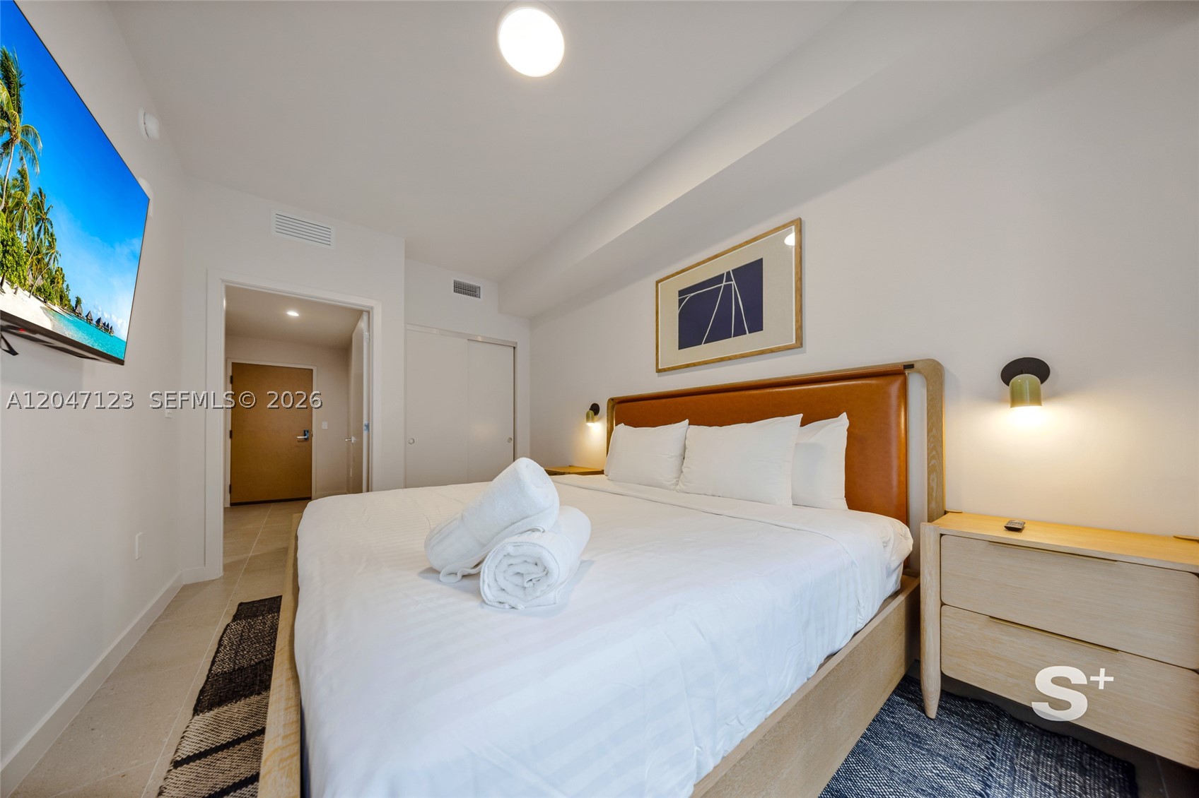 11 NE 6th St 2307