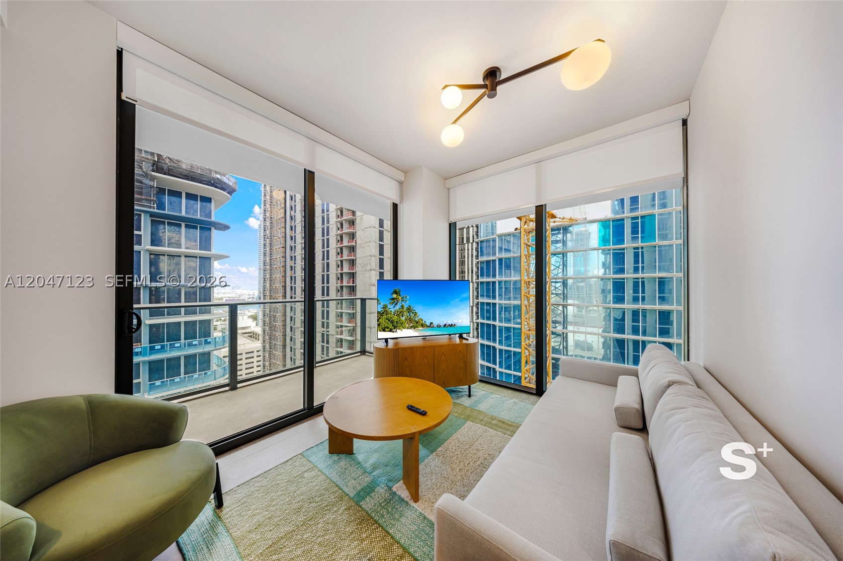 11 NE 6th St 2307