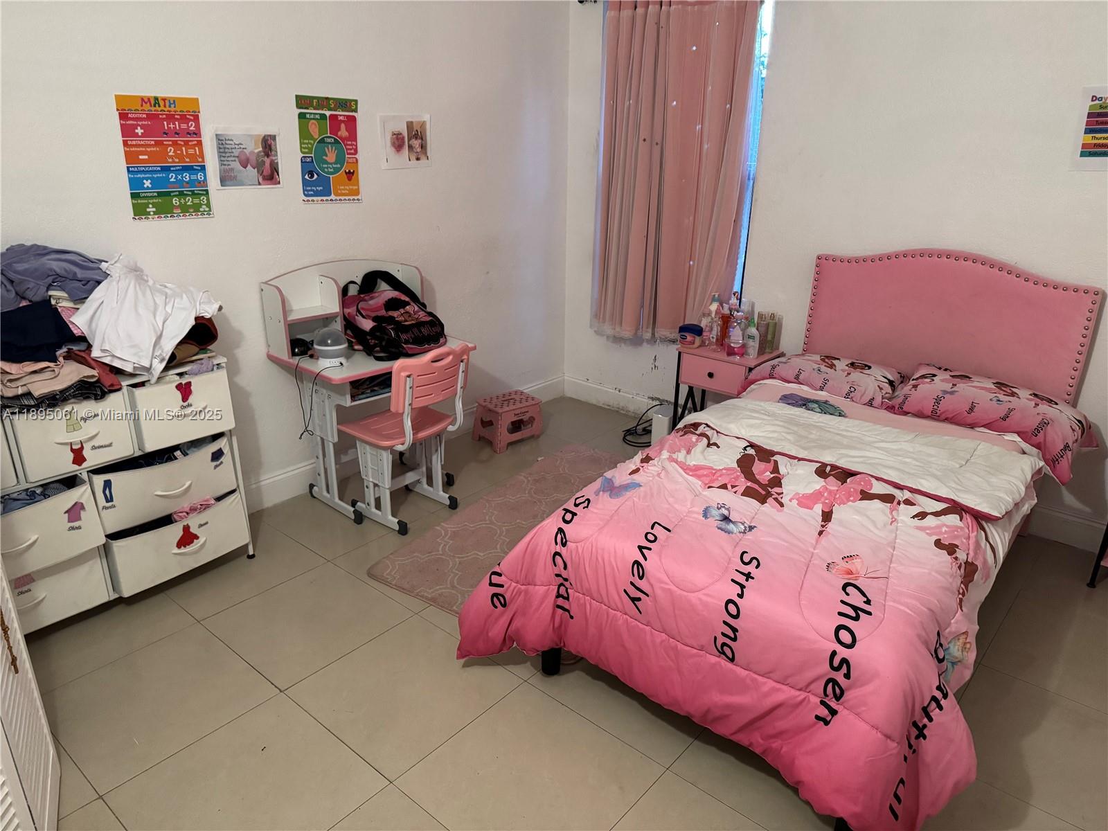 COUNTRY CLUB VILLAS TH CO - Residential