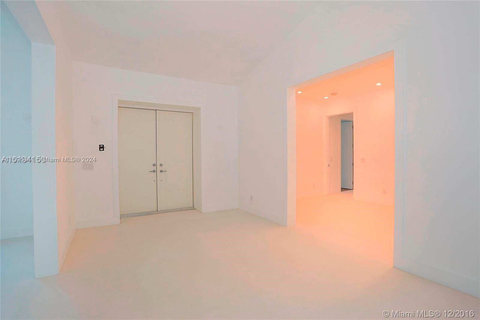 HOLIDAY COLONY - Residential