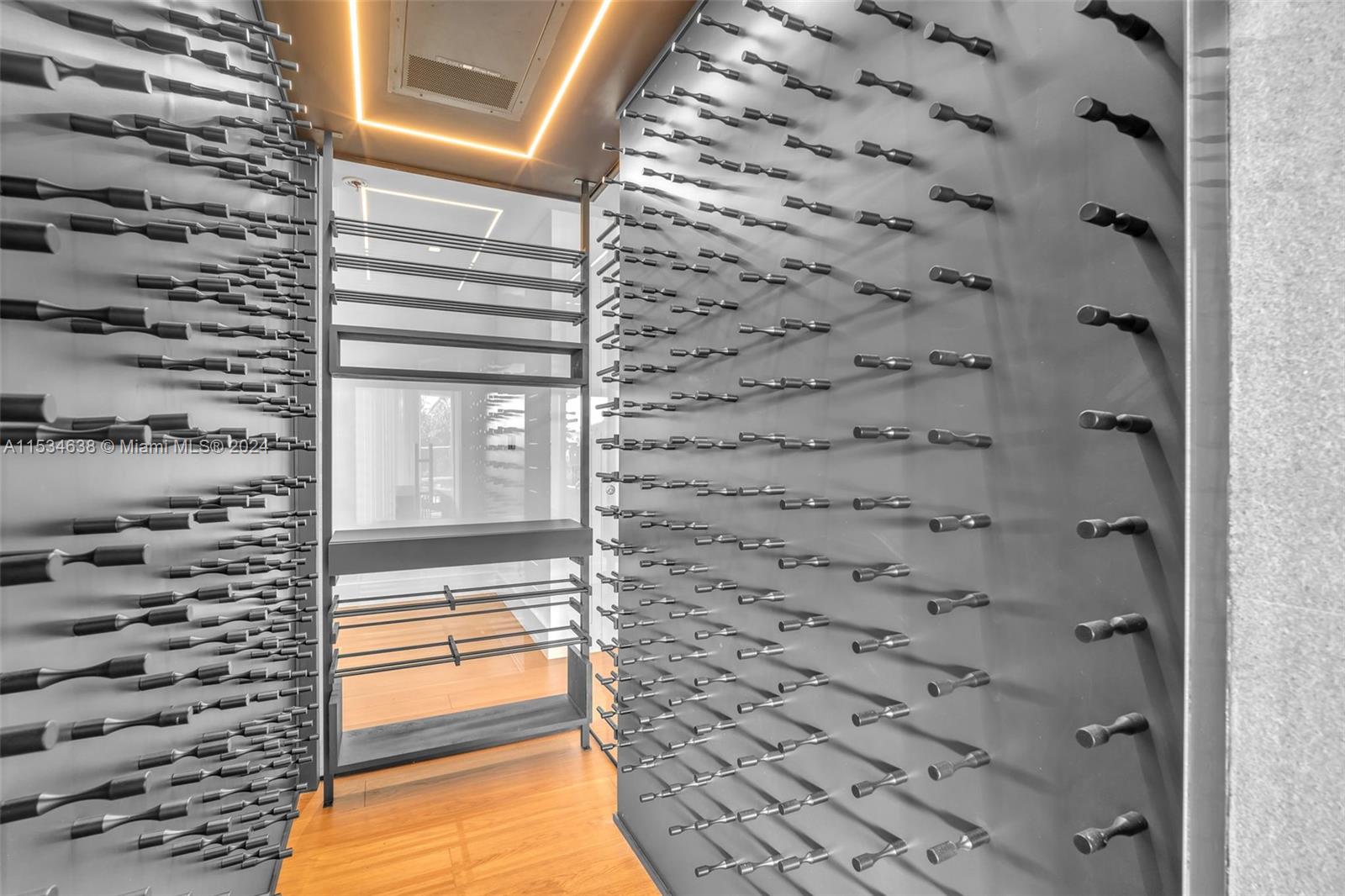 EASTERN SHORES 1ST ADDN - Residential