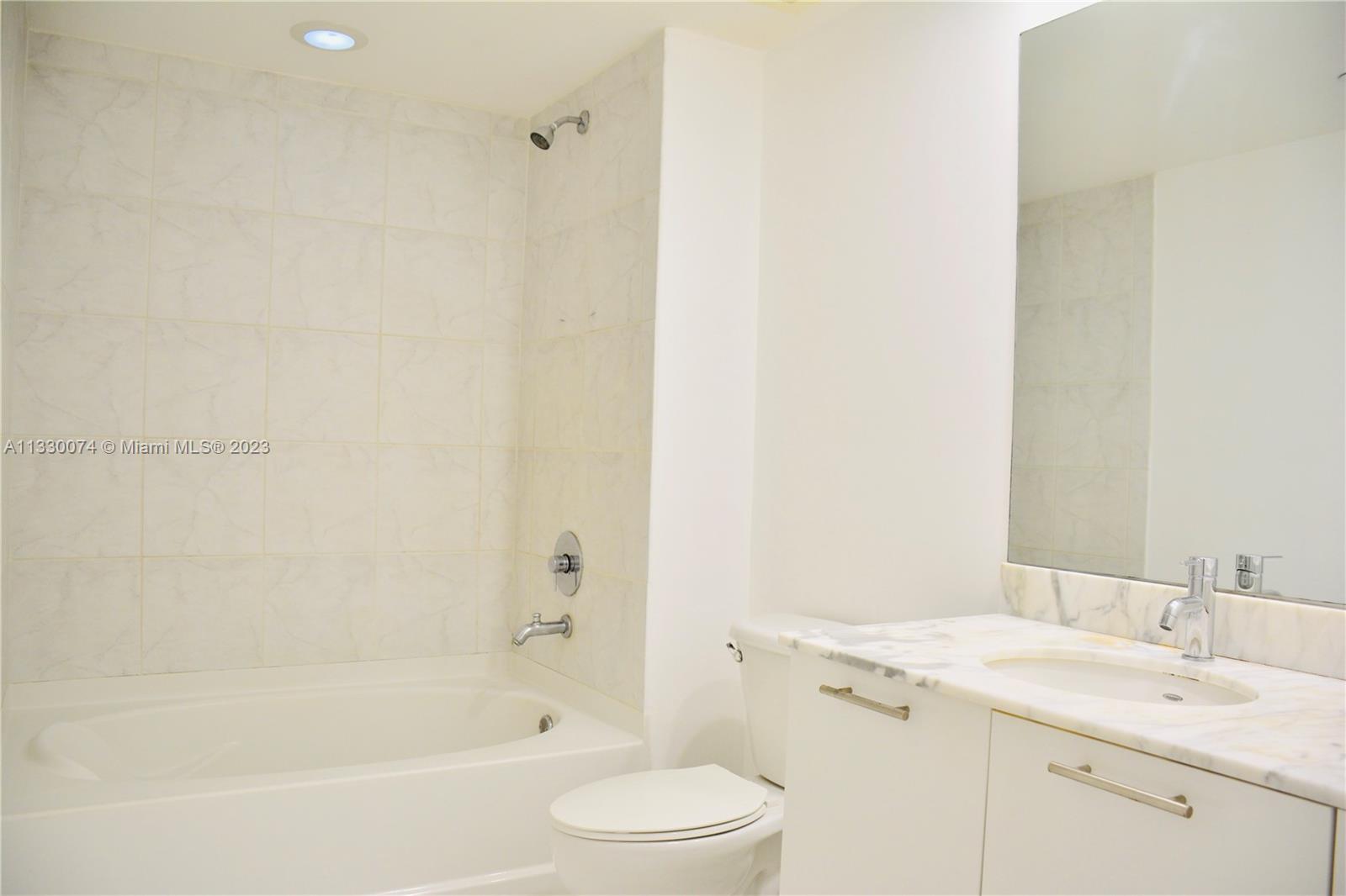THE PLAZA 851 BRICKELL CO - Residential Lease