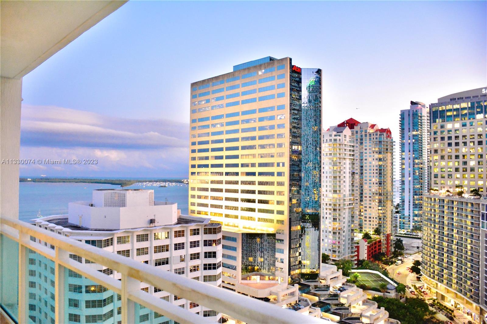 THE PLAZA 851 BRICKELL CO - Residential Lease