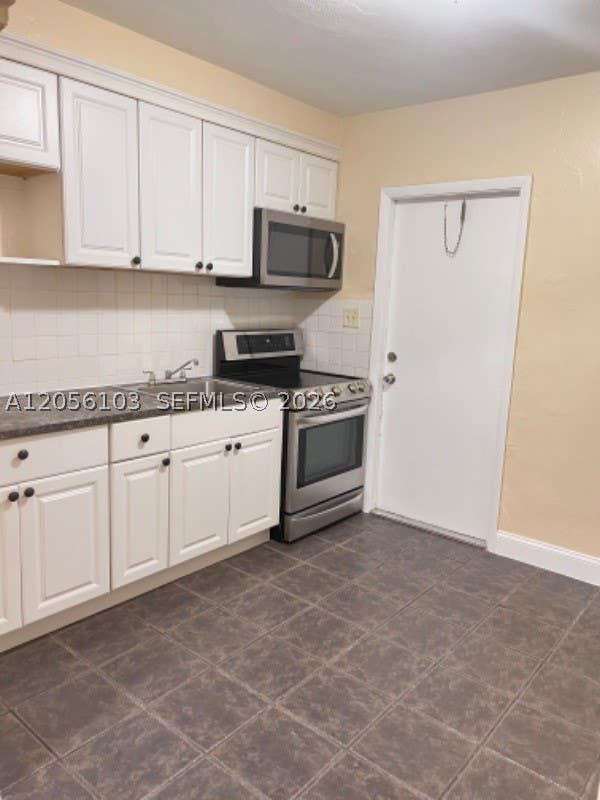 Photo of Hallandale Beach, FL 33009 (MLS # A12056103)