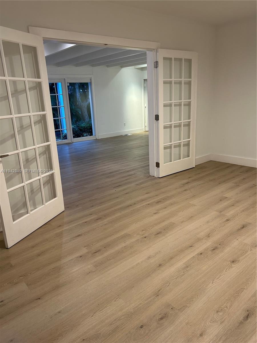 PARK MANOR - Residential