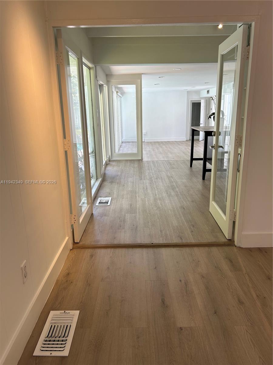 PARK MANOR - Residential