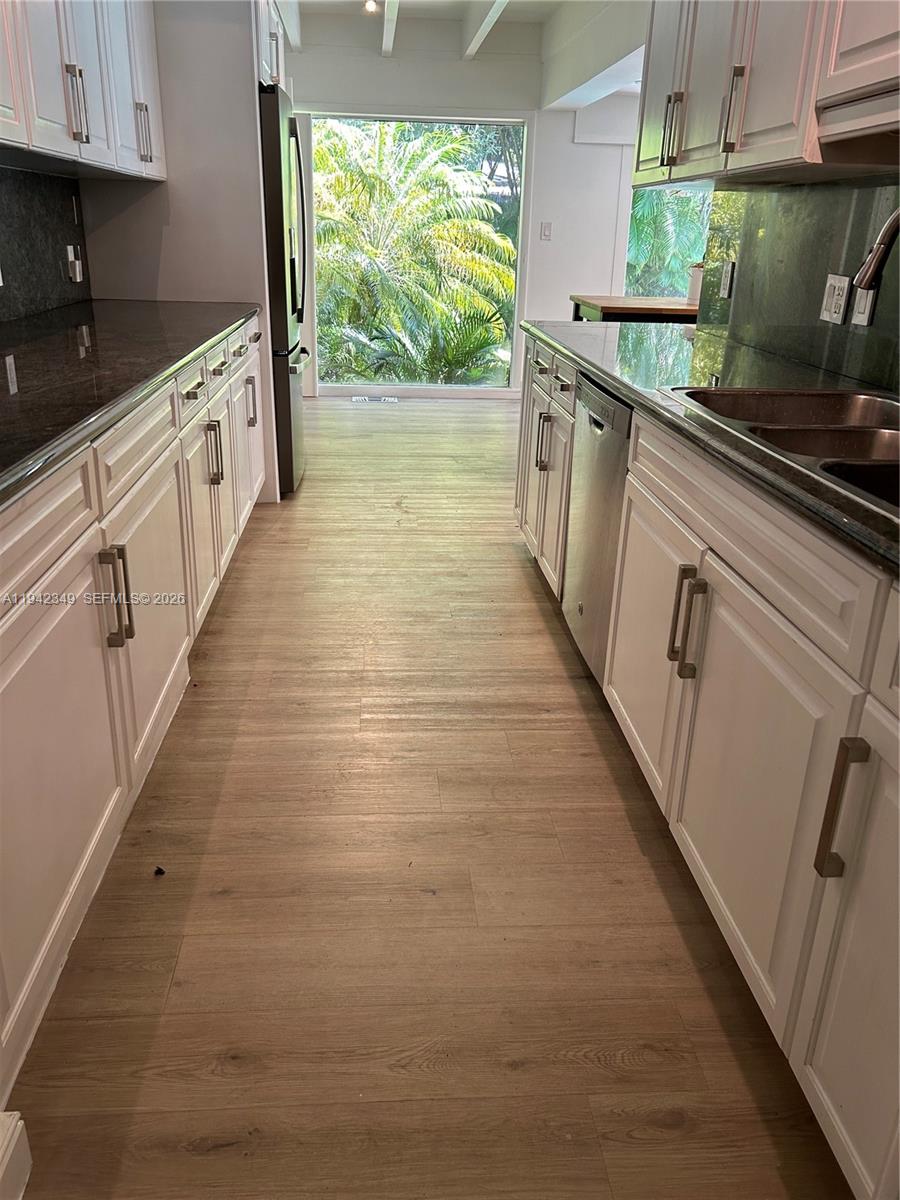 PARK MANOR - Residential