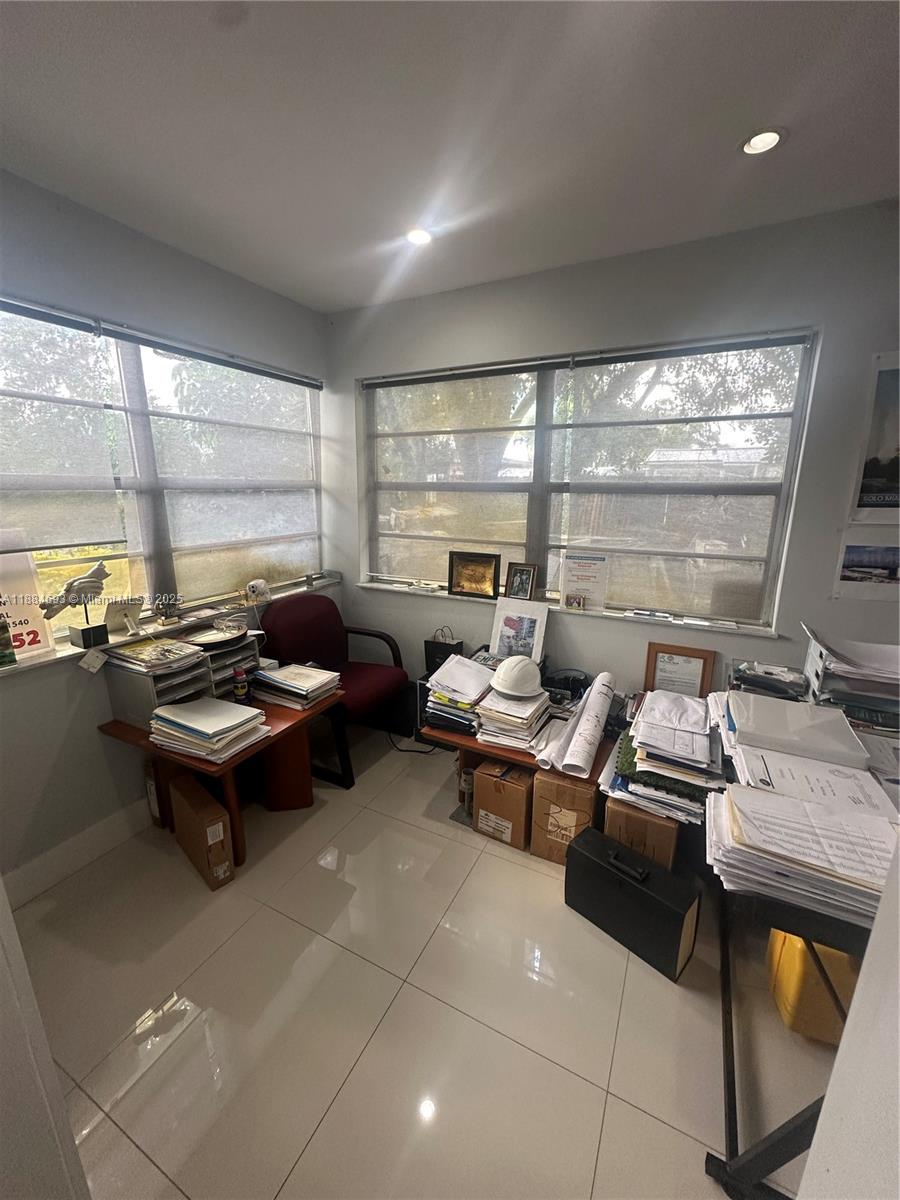 HERITAGE HOMES FIRST ADD - Residential