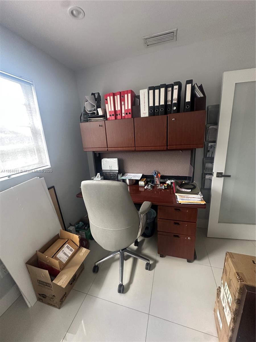 HERITAGE HOMES FIRST ADD - Residential