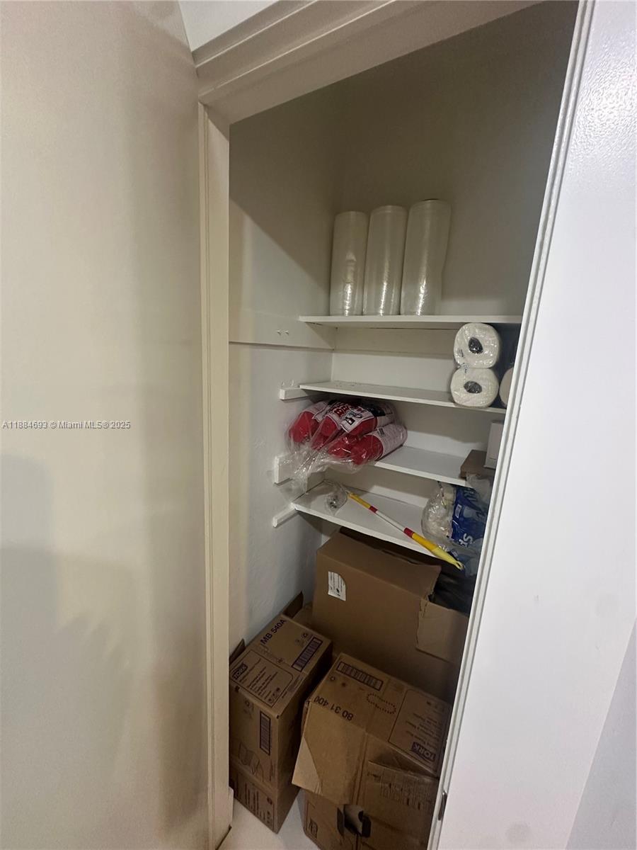 HERITAGE HOMES FIRST ADD - Residential