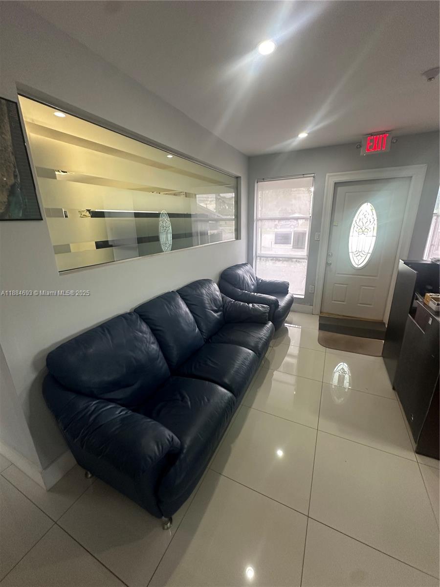 HERITAGE HOMES FIRST ADD - Residential