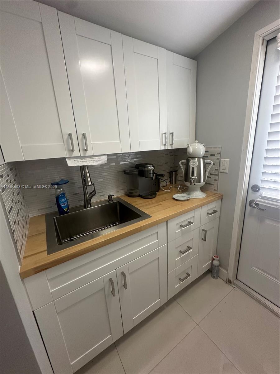 HERITAGE HOMES FIRST ADD - Residential