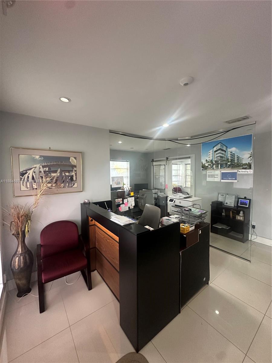 HERITAGE HOMES FIRST ADD - Residential