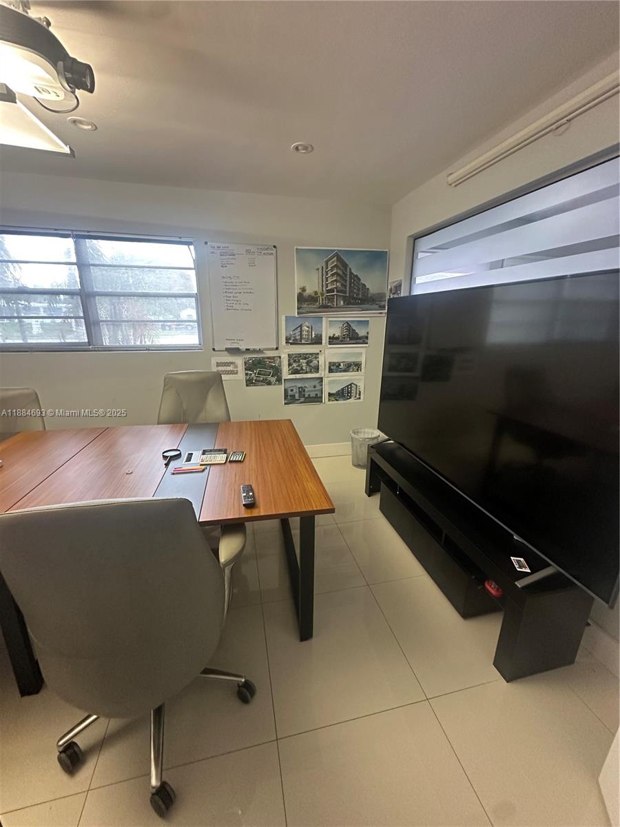 HERITAGE HOMES FIRST ADD - Residential