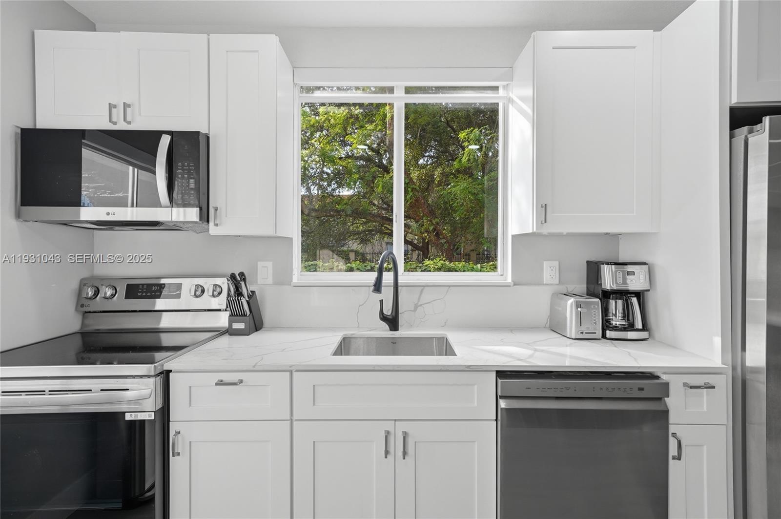 ALLAPATTAH VIEW - Residential Lease