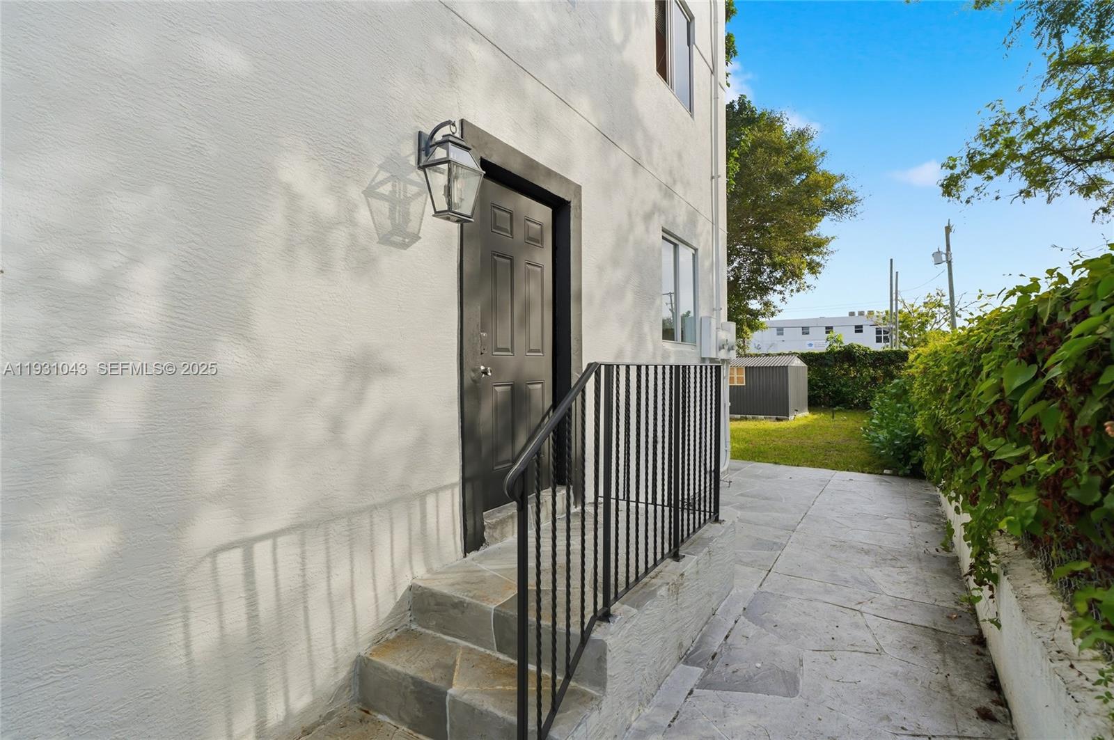 ALLAPATTAH VIEW - Residential Lease