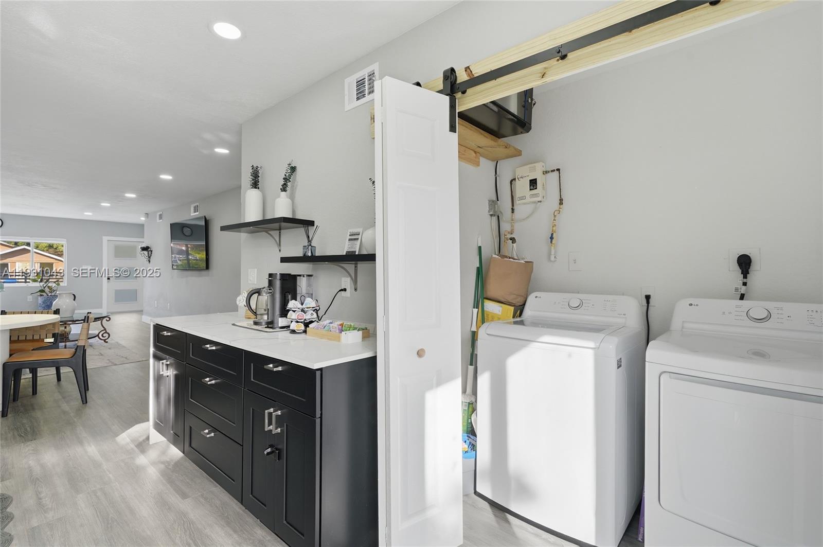 ALLAPATTAH VIEW - Residential Lease