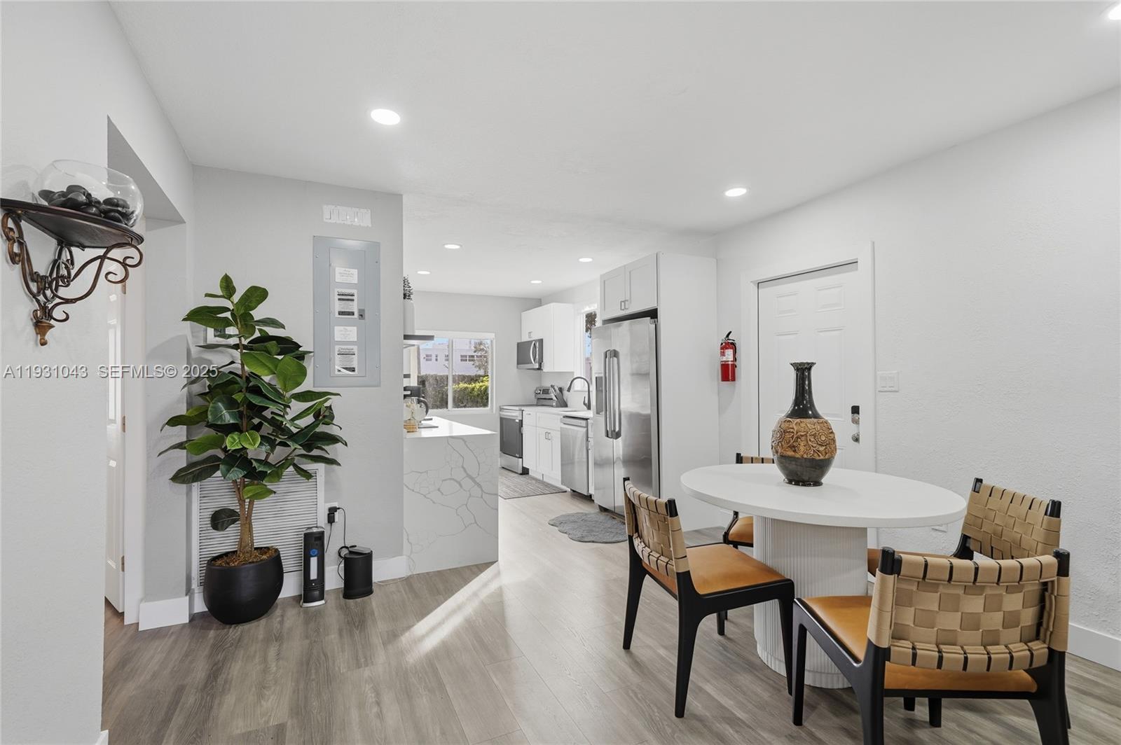 ALLAPATTAH VIEW - Residential Lease