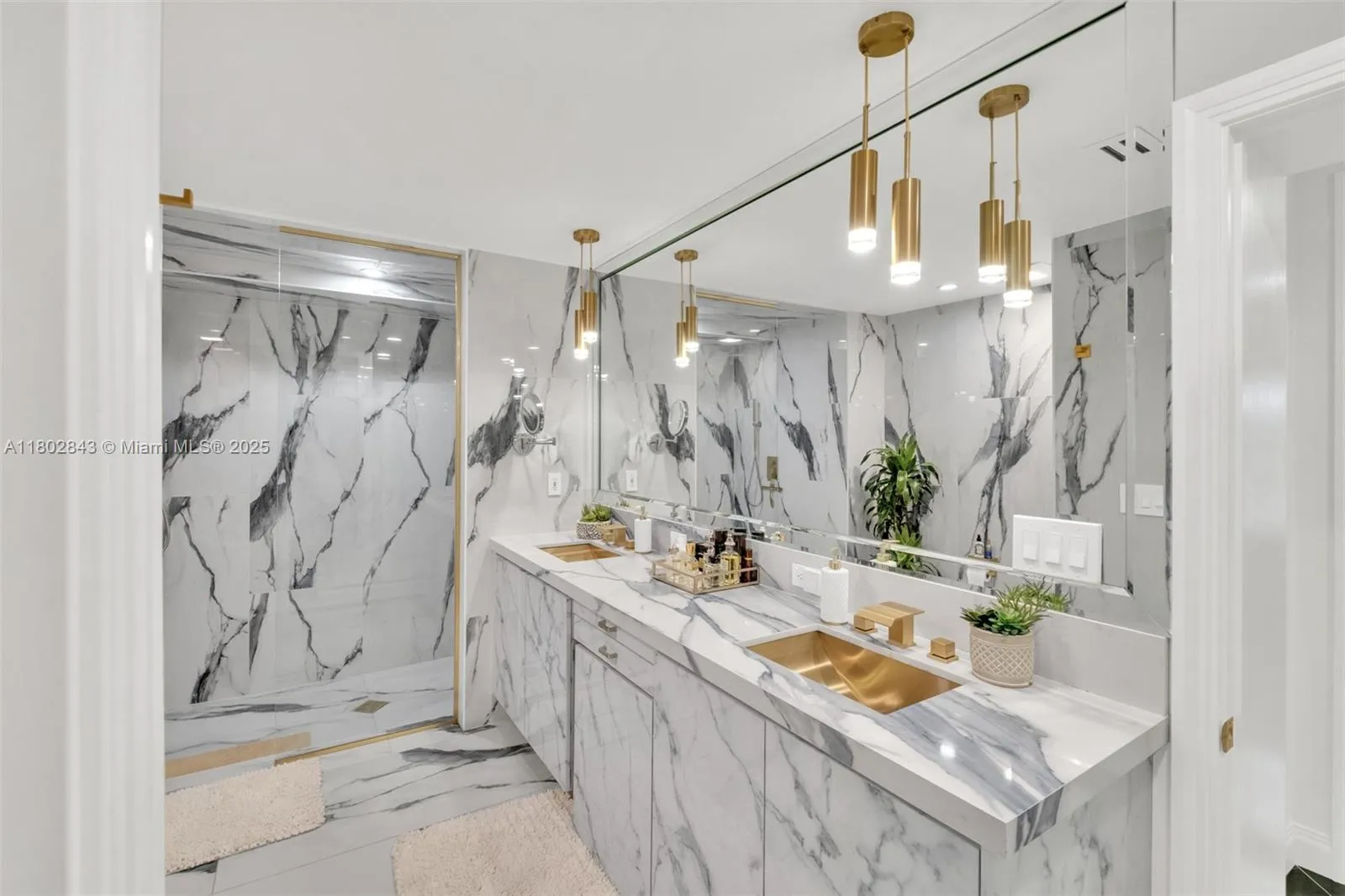 Fort Lauderdale, Florida 33304, United States, 4 Bedrooms Bedrooms, ,3 BathroomsBathrooms,Residential,Active,130112