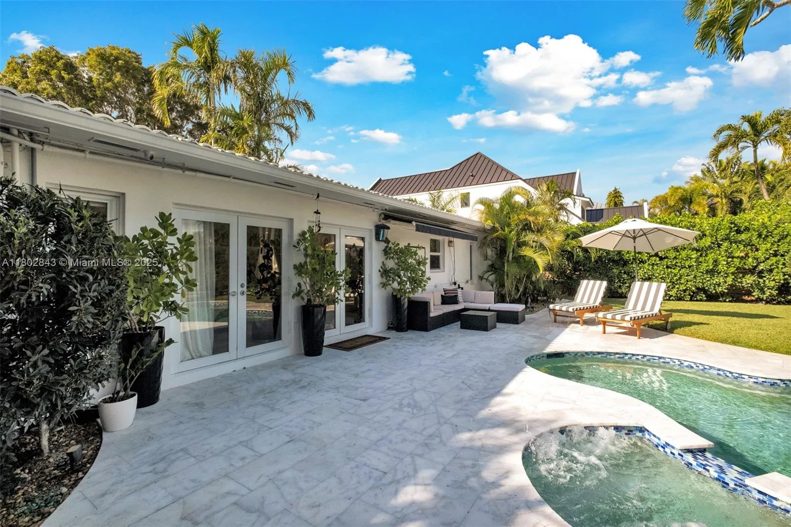 Fort Lauderdale, Florida 33304, United States, 4 Bedrooms Bedrooms, ,3 BathroomsBathrooms,Residential,Active,130112