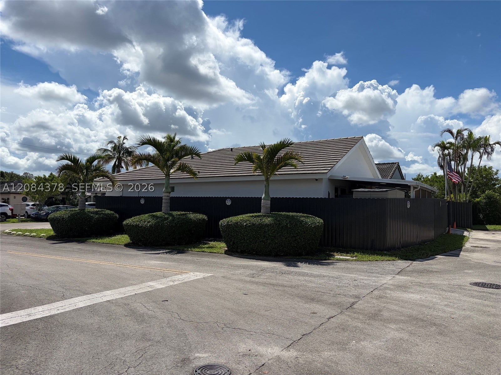 5260 NW 184th Ln, Miami Gardens, FL, 33055/$515,000 1 5260 NW 184th Ln