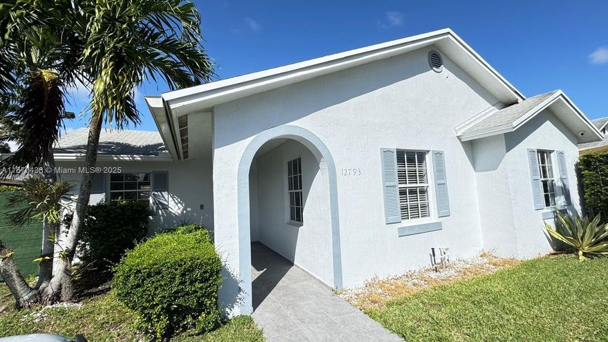 MOTIVATED SELLER!!BIG PRICE REDUCTION OF 12K Welcome to this delightful  3-bedroom 2-bath single-family home located in the highly desirable Princetonian community of Homestead, this residence is perfectly designed with comfortable living and entertaining space. upon entering you'll find ceramic tile flooring throughout, bright and open layout with high ceilings. The sun in the morning lights up the space to showcase the remodeled kitchen featuring Quartz countertops, stainless steel appliances, and contemporary cabinetry. The inviting foyer creates a warm welcome into the home. The primary suite includes a full bath, while the additional bedrooms offer versatility for family, guests, or a home office. enjoy the spacious outdoor area with a large covered Patio for gatherings, conveniently located near Florida Turnpike, shopping & dining options.