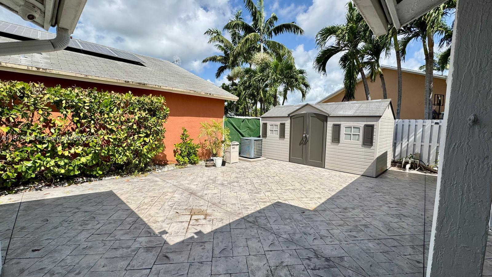 PRINCETONIAN BY THE PARK - Residential