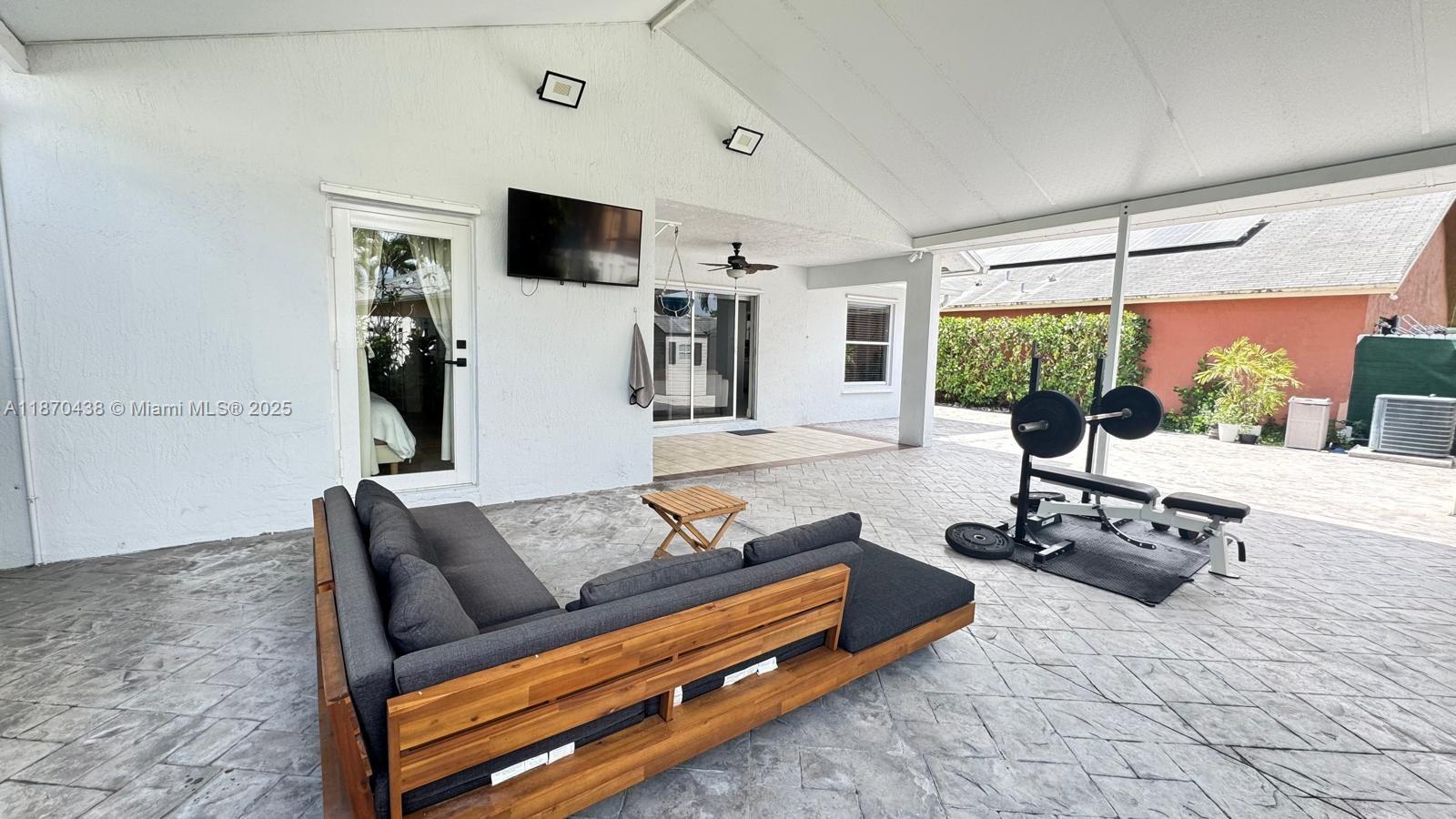 PRINCETONIAN BY THE PARK - Residential