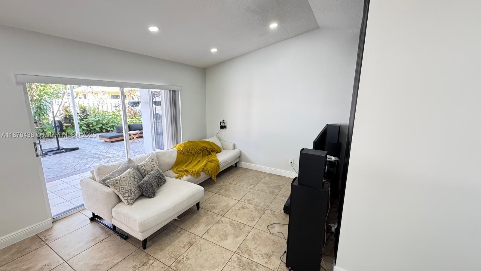 PRINCETONIAN BY THE PARK - Residential