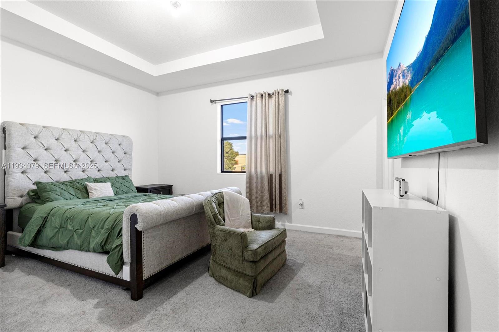 PINE ISLE - Residential