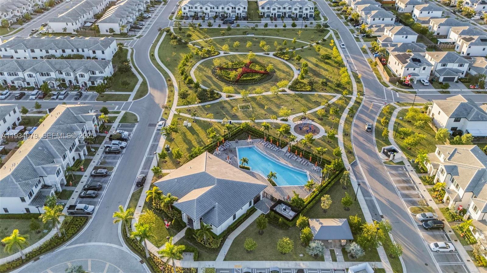 PINE ISLE - Residential