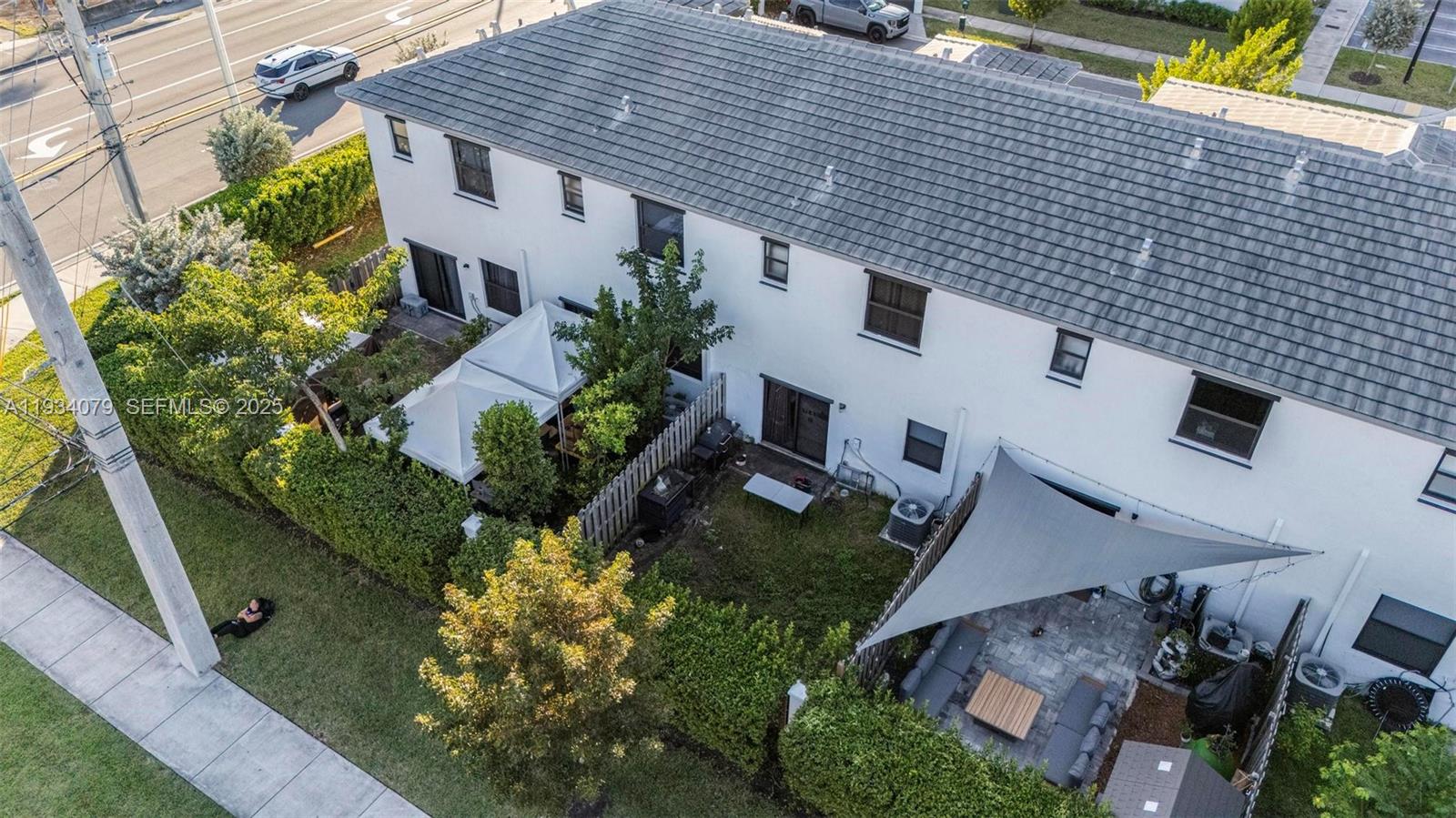 PINE ISLE - Residential