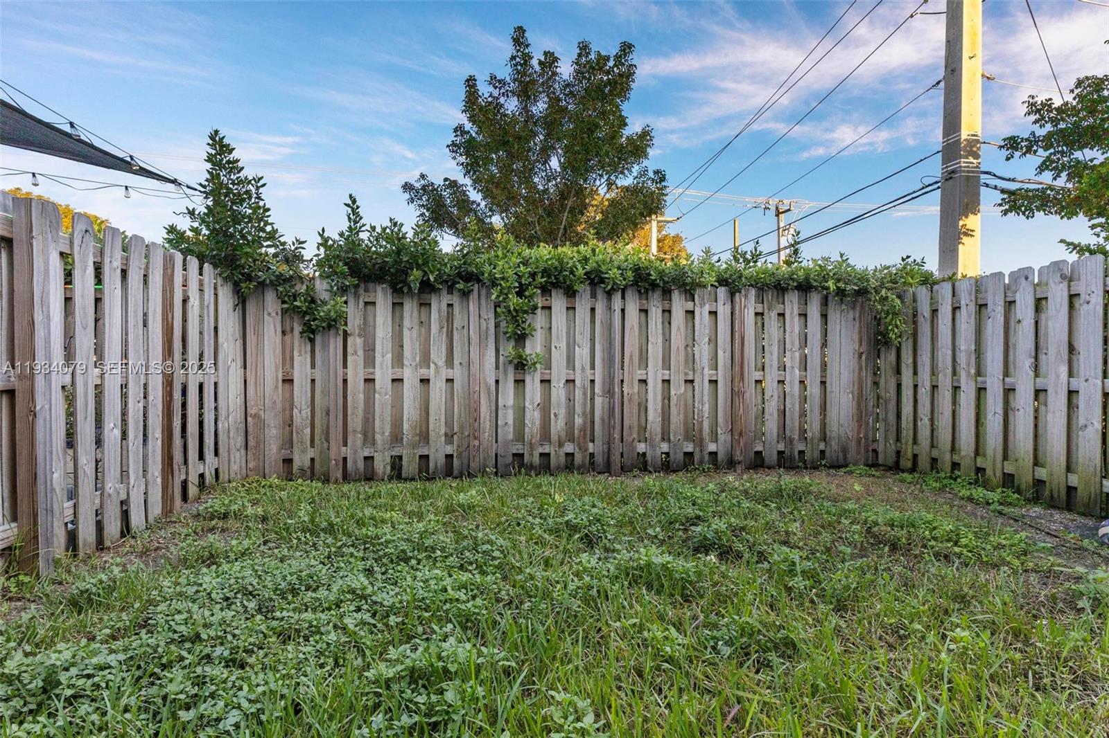 PINE ISLE - Residential