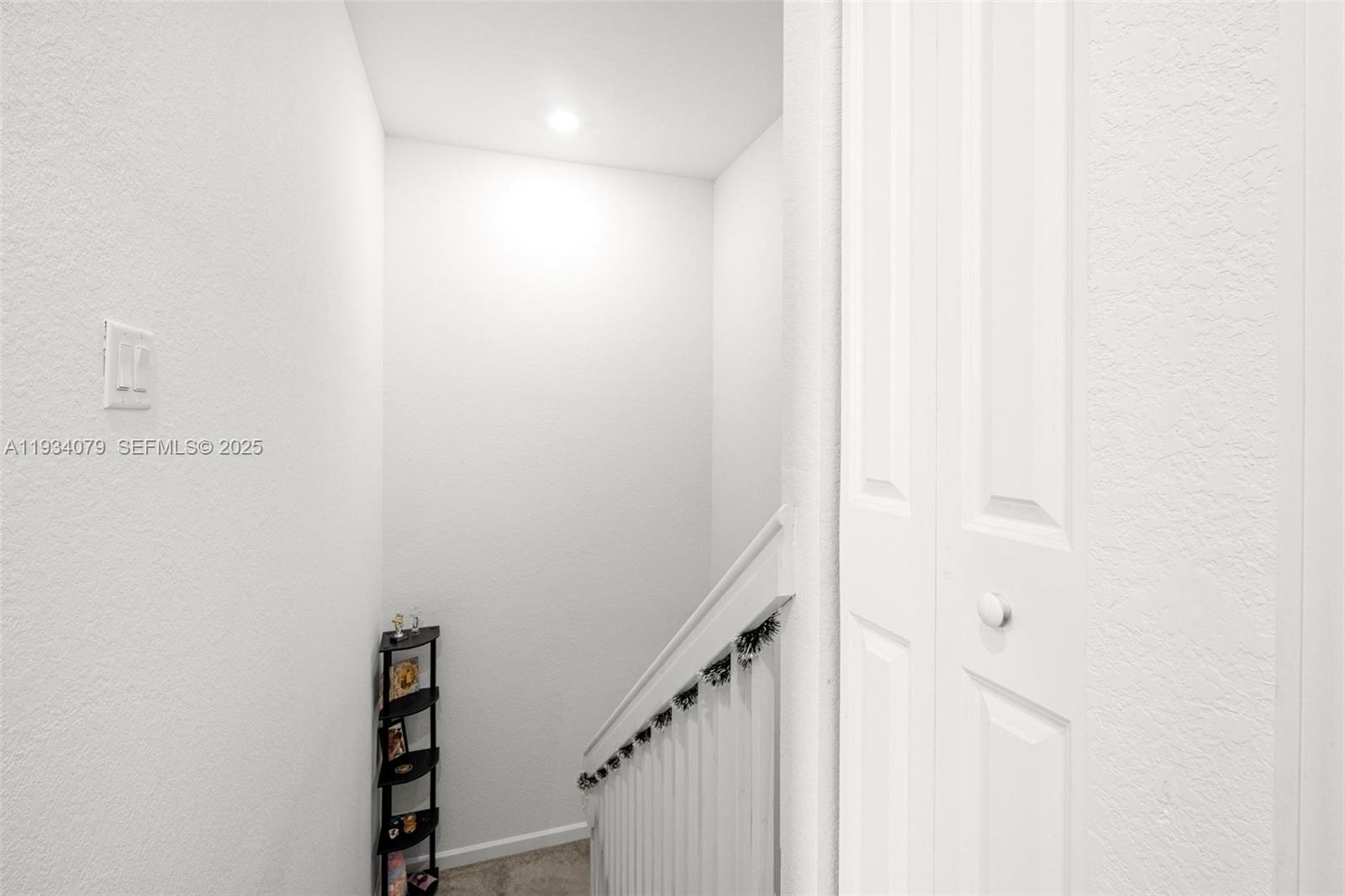 PINE ISLE - Residential