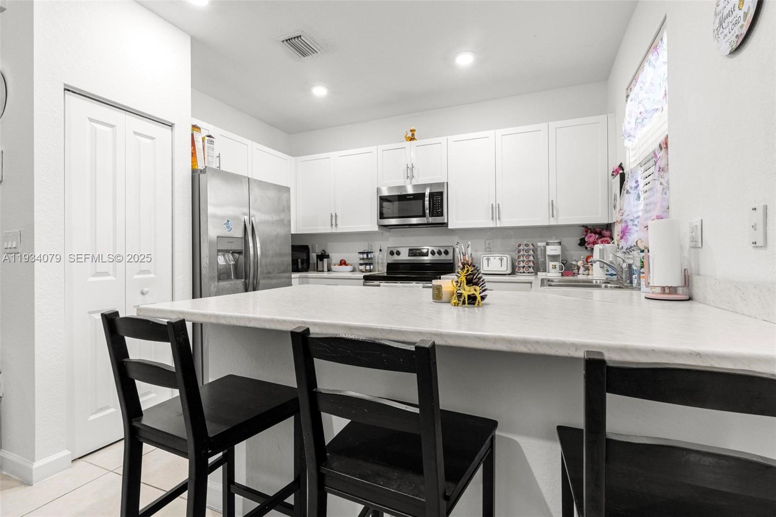 PINE ISLE - Residential