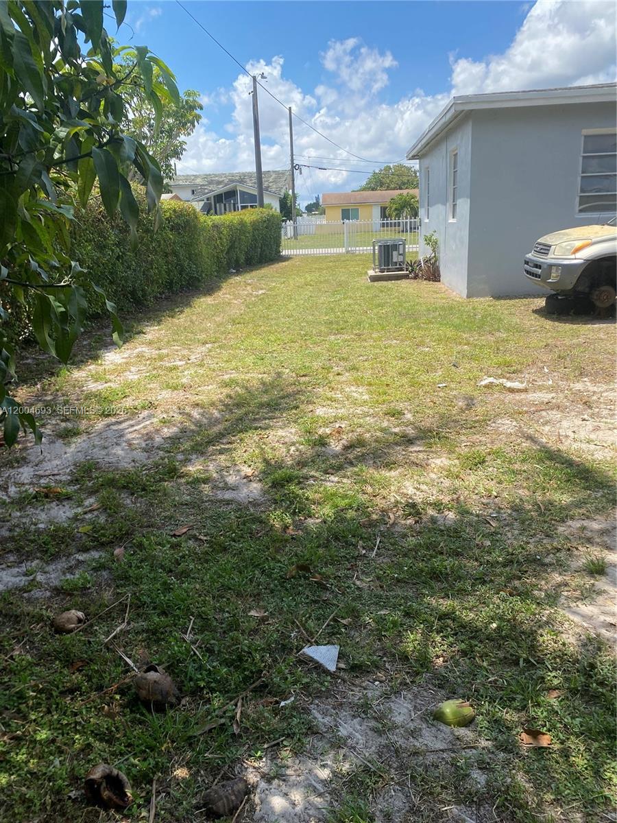 BISCAYNE GARDENS SEC F PT - Residential Lease