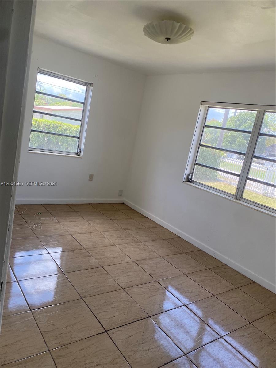 BISCAYNE GARDENS SEC F PT - Residential Lease