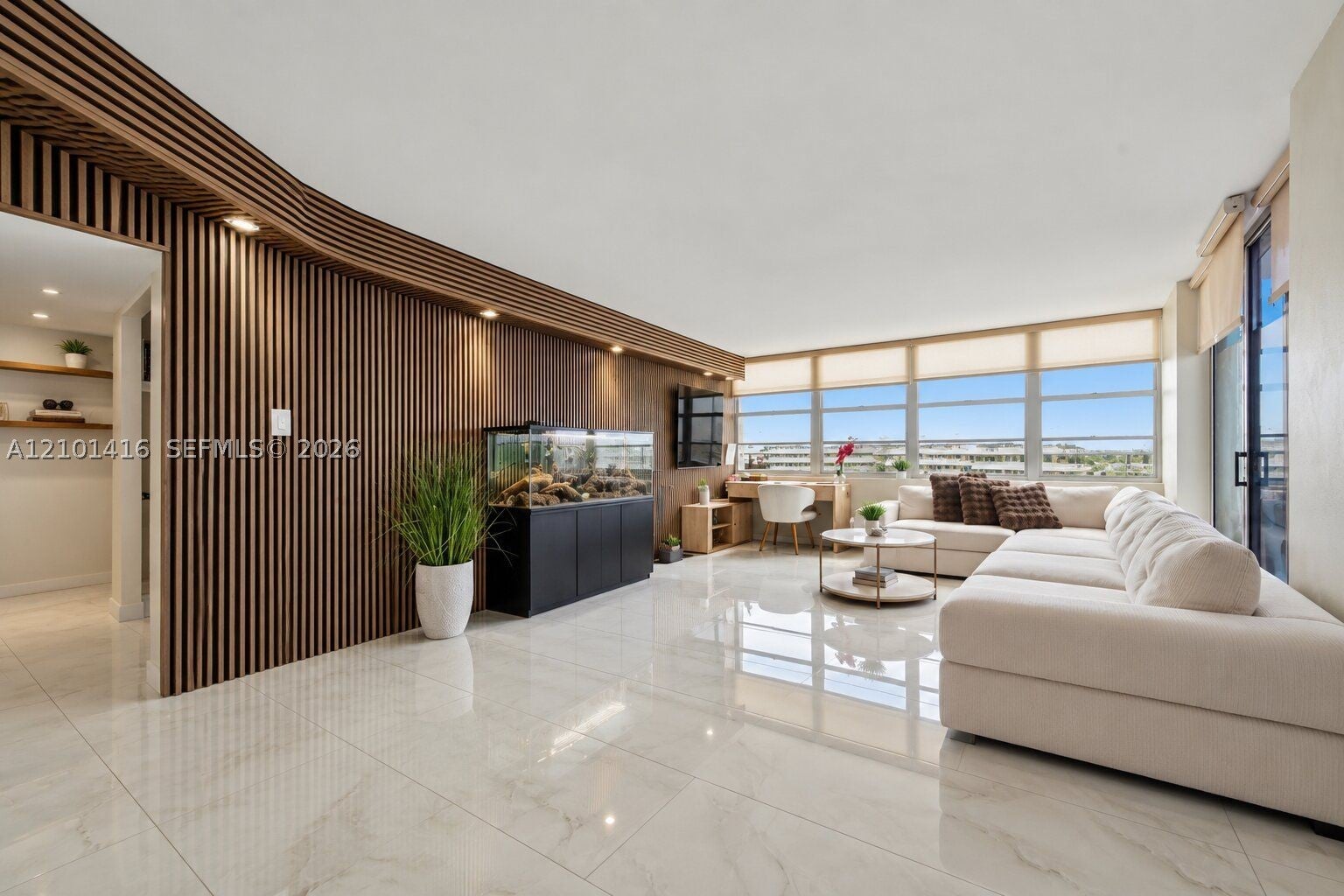 View photos, virtual tours, details... 18011 Biscayne Blvd 505