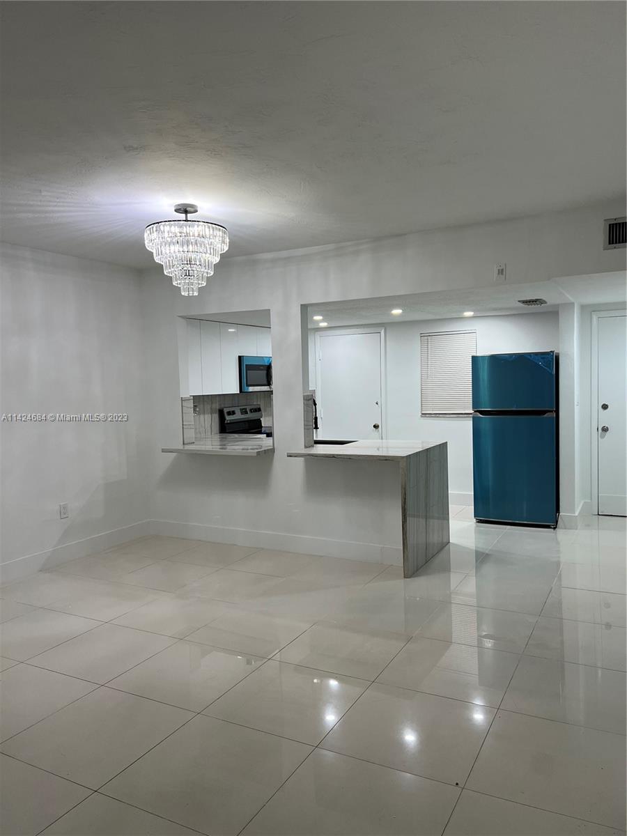 A gorgeously fully remodeled 1bed/1bath in east kendall centrally located to everything!! A designated parking spot with a lot of extra guest parking.. walk to shops, Dadeland and a minute drive to the palmetto and 826. Bus and metro train services available as well.. Italian flooring, brand new appliances and completely renovated stand up shower and kitchen, with a brand new custom closet.. Bring your pickiest client! Won’t last.. please see broker remarks!