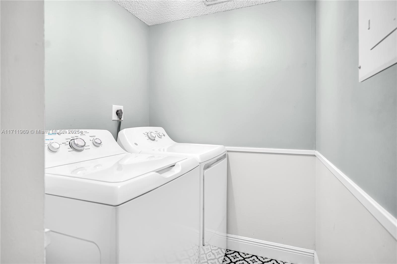 PALMS OF PEMBROKE CONDO - Residential