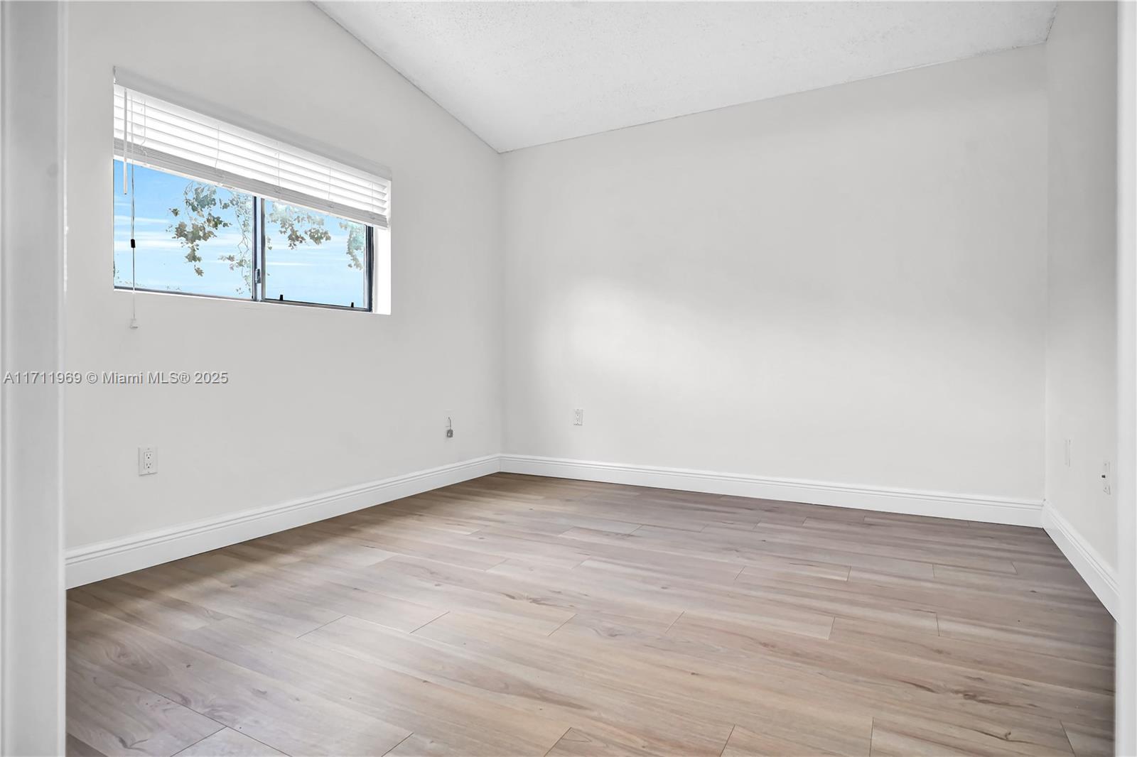PALMS OF PEMBROKE CONDO - Residential