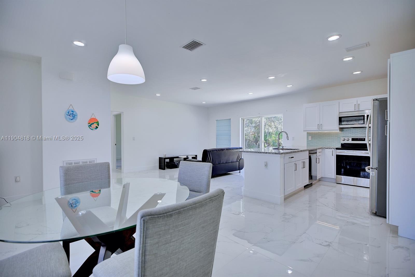 SEB CTRY EST/SEB HILLS ARE - Residential