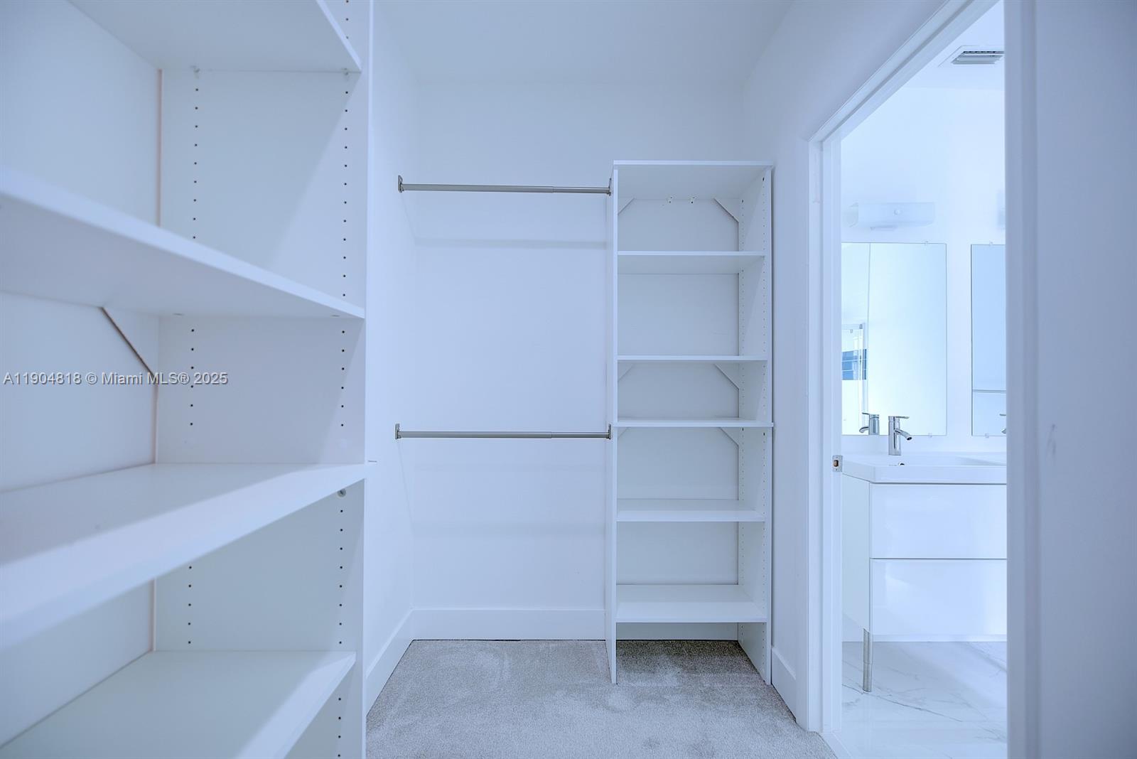 SEB CTRY EST/SEB HILLS ARE - Residential