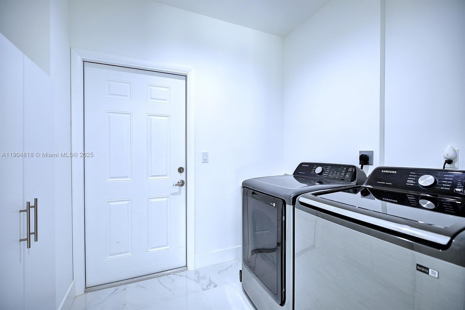 SEB CTRY EST/SEB HILLS ARE - Residential